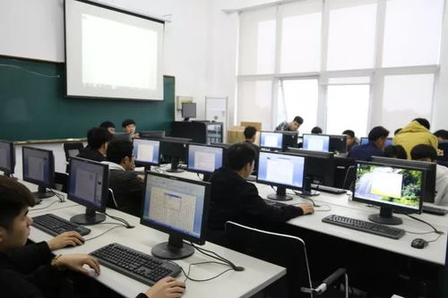 車(chē)輛工程系計(jì)算機(jī)培訓(xùn)正式開(kāi)班